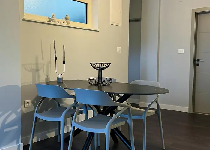 Stacija * 希贝尼克